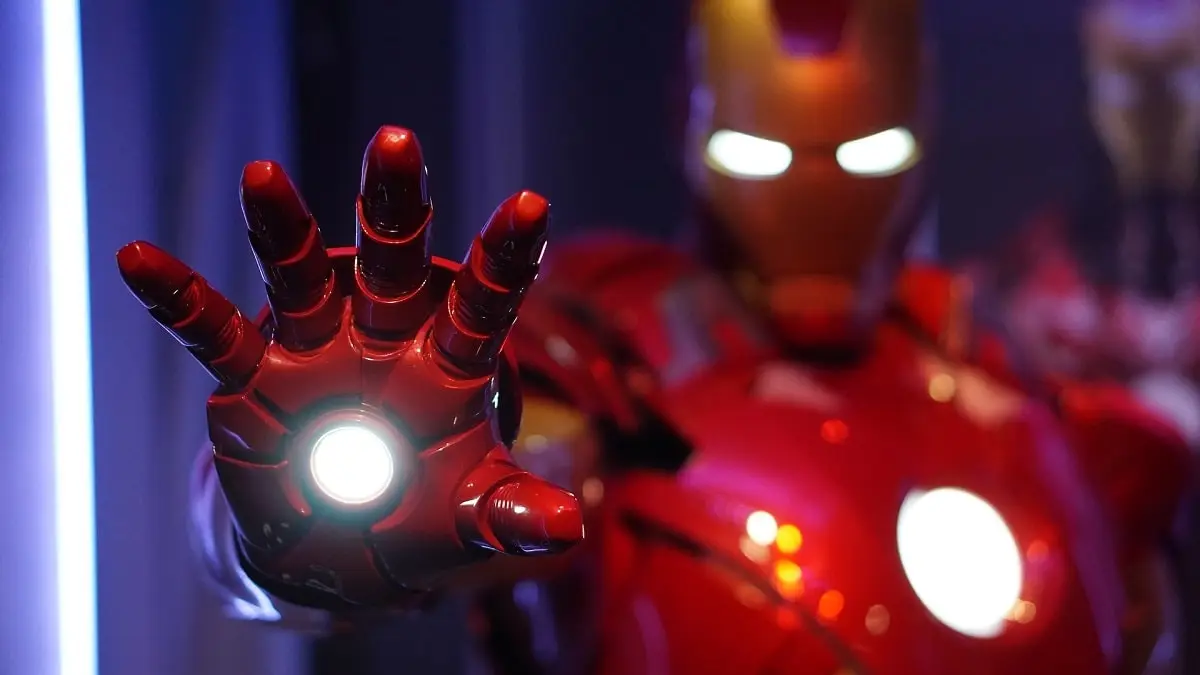 Le casque Iron Man MK5 avec commande vocale